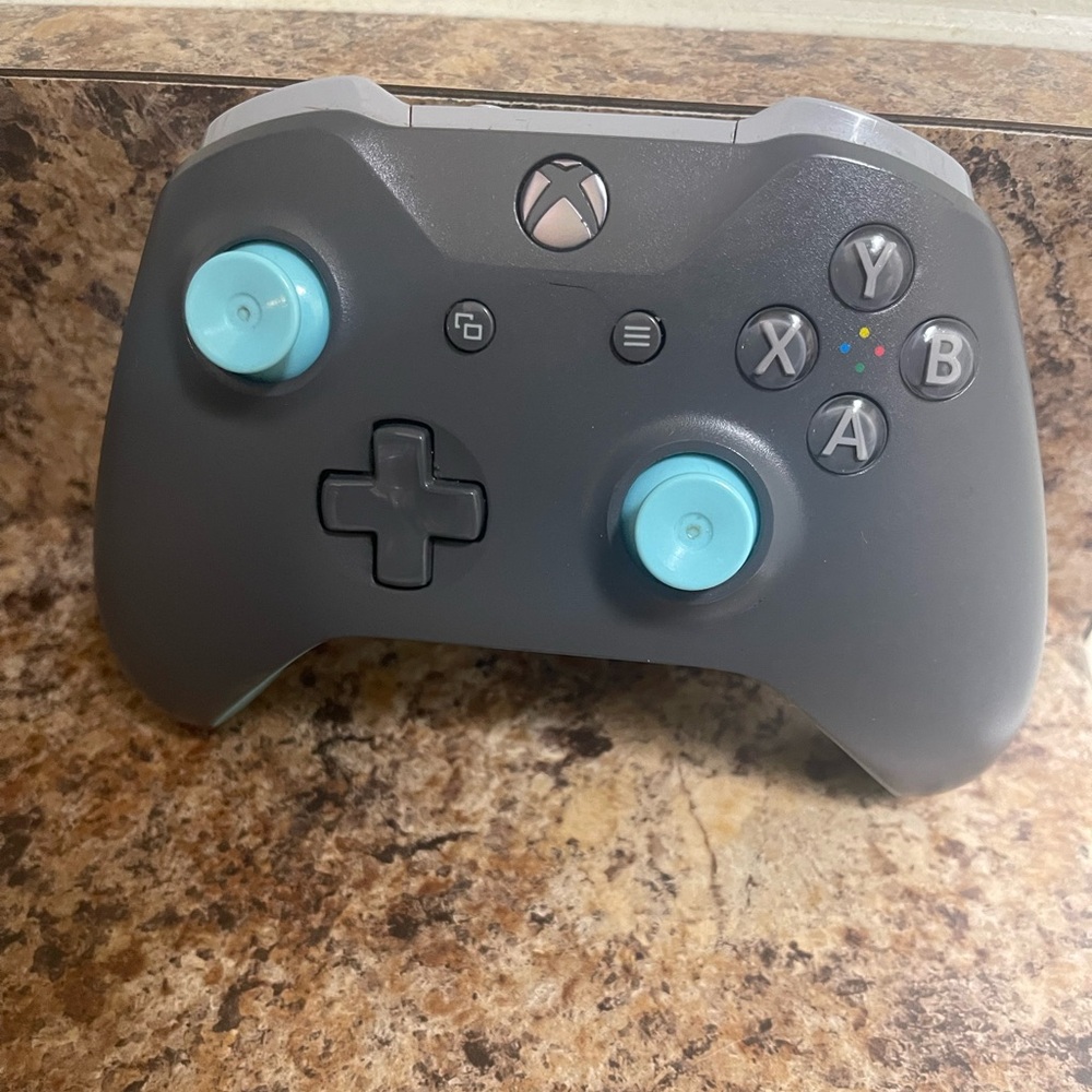 Microsoft Xbox One Wireless Controller Gray and Blue